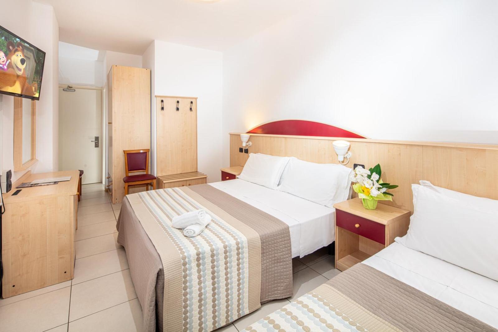 Hotel Regina Lignano Sabbiadoro Room photo